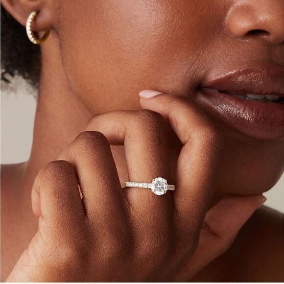 14k Gold Paved Round Engagement Ring